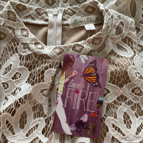 Dress - Picture 4 of 4